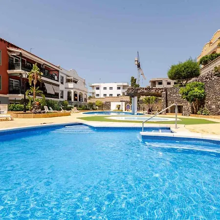 Apartament Holidays